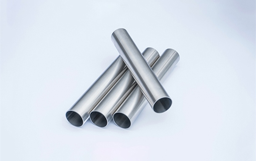 �����Բ��304