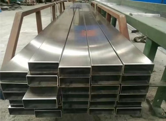 304����ַ������ö��