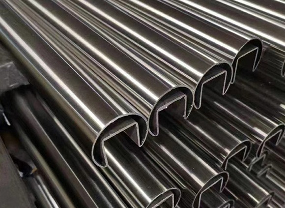 304����ֹ���ò����Ƥ���γ�Ե��ԭ��