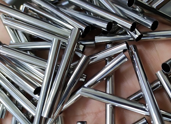 �������Ʒ���е���׹�ͻ�ѧ�׹������