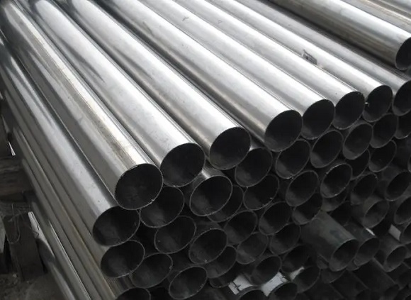 304����ֻ�ѧ���ض���ʴ���ܵ�Ӱ��