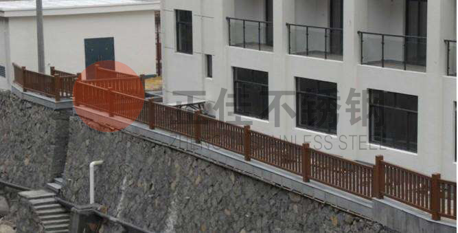 �����ľ�ƹ�